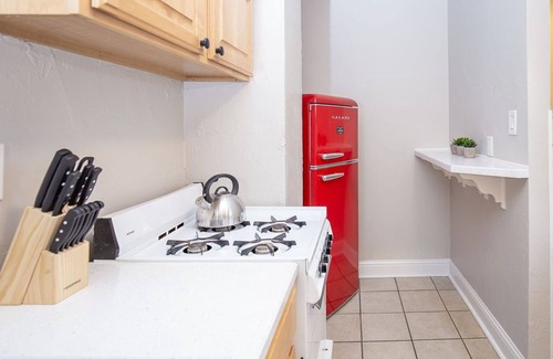 Greeley House | Cozy Carriage House | Walk to UNC | + Free Bikes