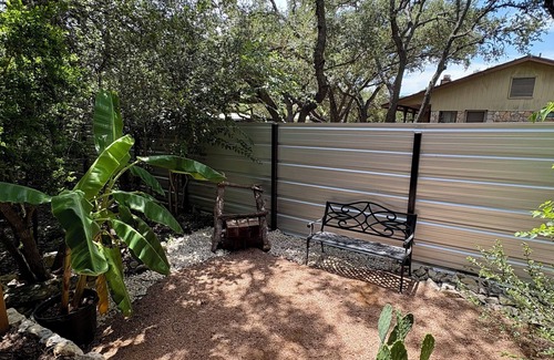 San Antonio Apartment | Cozy Casita in charming San Antonio Close to sea world- downtown-fiesta Texas