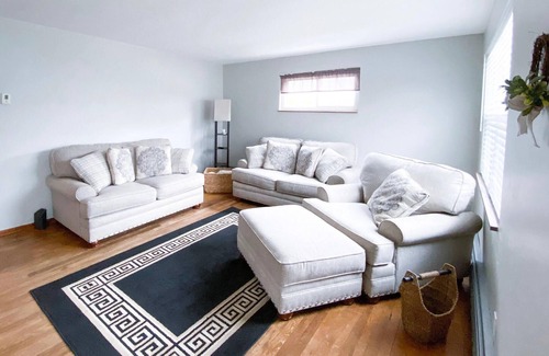 Bridgeville House | Cozy Century-Old Cottage in Historic Bridgeville