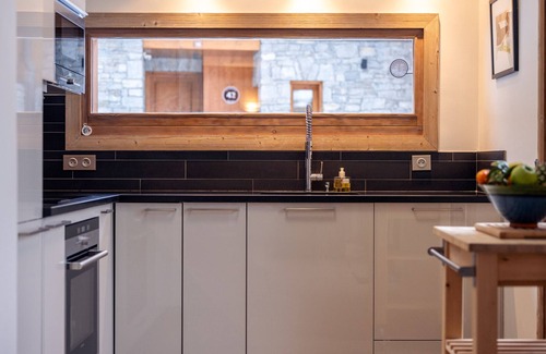 Meribel Village Ski Chalet | Cozy chalet near slopes, Méribel, 10 guests, pets allowed