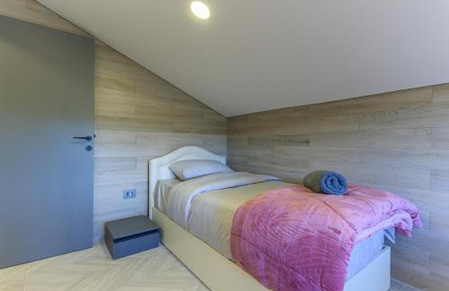 Mzaar Kfardebian Apartment | Cozy Chalet Stay with AC