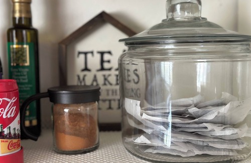 North Redondo Apartment | Cozy, charming 1-bedroom unit near the beach, with a piano.