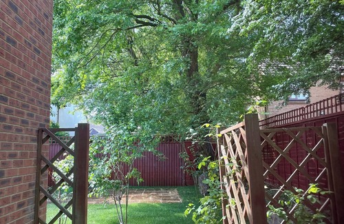 Chippenham House | Cozy Chippenham Double En-suite 5 Bed House with Free Parking for 4 cars