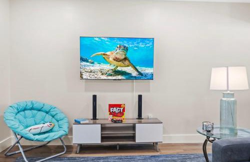 Niceville House | Cozy Coastal Cottage