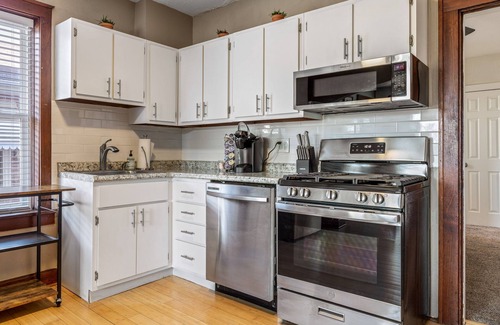 St. Louis Apartment | Cozy Comfort: 1BR Apartment in South City