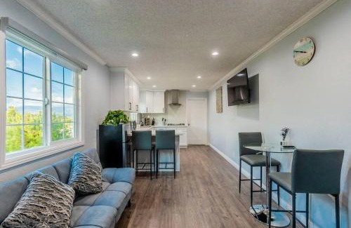 Monterey Park House | Cozy Comfort LA House with Stunning Scenic Views