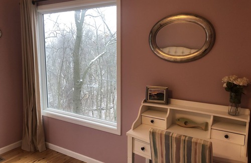 Goodrich House | Cozy, Comfortable, Swiss Chalet on Big Fish Lake