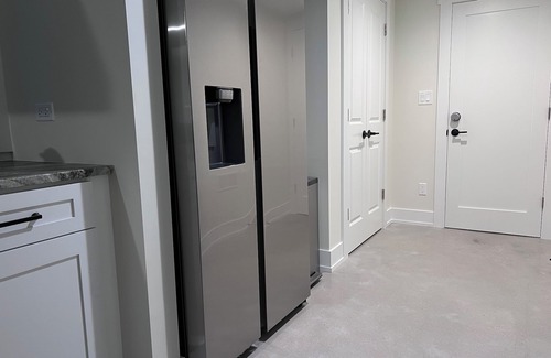 Irving Park Apartment | Cozy Concrete Chicago