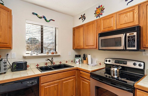 Northeast Santa Fe Hotel | Cozy Condo A Few Blocks From Santa Fe Plaza @ Fort Marcy