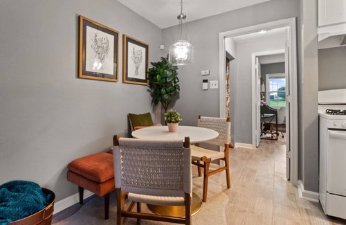 Huntington Condo | Cozy Condo in City: Just Steps to the Metro!