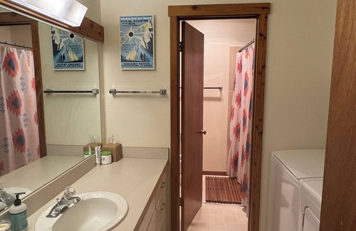Moose Wilson Road Condo | Cozy condo in the Aspens - 1 bed, 1 double bunk, 1 bath, w/fireplace & W/D!