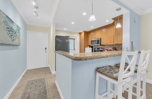 Lauderdale-by-the-Sea Condo | Cozy Condo! Walk To The BEACH across the Street.