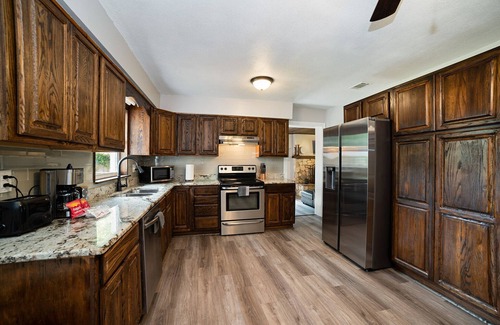 Fellowship Cottage | Cozy Cottage 15 Min to WEC With a Fully Fenced Yard. Dogs Stay for Free!