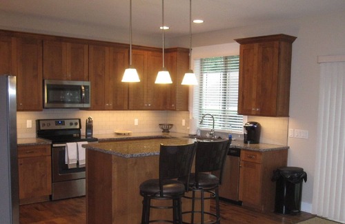 Black Mountain House | Cozy Cottage 15 min to AVL - Long Term Rate Specials - Ask owner!