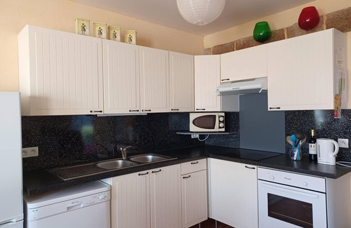 Penmarch Cottage | Cozy cottage in an authentic granite building 500m from the sea
