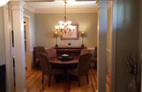 Hammond's Ferry House | Cozy Cottage in beautiful Riverfront community.