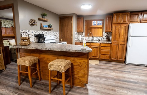 Harrison Cottage | Cozy Cottage in Michigan by S&S properties