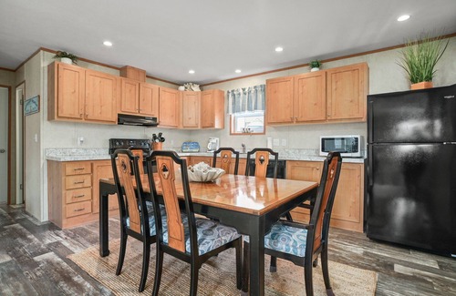 Cedar Neck House | Cozy Cottage in Ocean View! Right Outside Bethany Beach Delaware