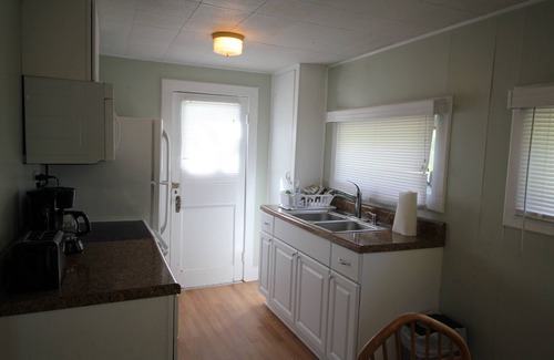 St. Lucie Village Cottage | Cozy Cottage in St Lucie Village on the Indian River Lagoon with a 250 ft dock