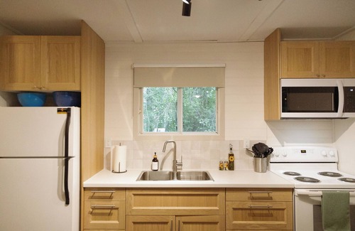 Beaconia Cabin | Cozy Cottage in the Trees