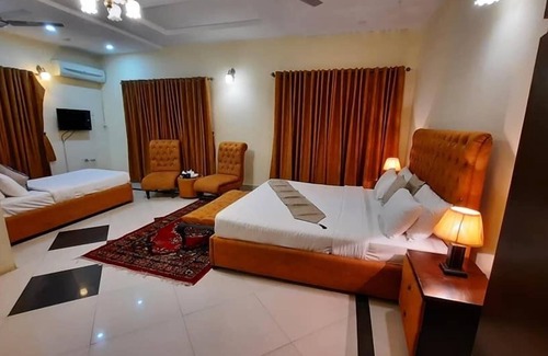 F-7 Sector Cottage | Cozy Cottage Islamabad