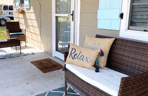 Bay St Louis Cottage | Cozy Cottage minutes to Old Town, Bay Saint Louis and Gulf Coast Beaches ⛱