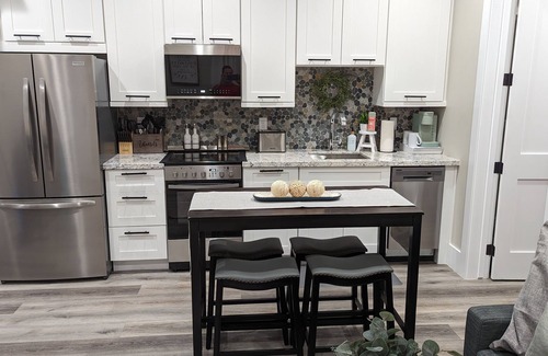 San Tan Valley Cottage | Cozy Cottage on 1.5 acres with Private Pond near hiking and biking trails