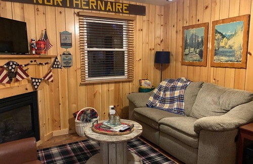 Three Lakes Cottage | Cozy Cottage on Maple Lake in Three Lakes, WI