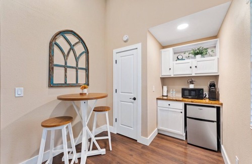 Branson Cottage | COZY COTTAGE - Private Hot Tub and Fire Pit