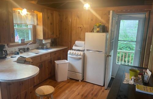 Holland House | Cozy Cottage