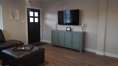 Kalispell House | Cozy Cottage