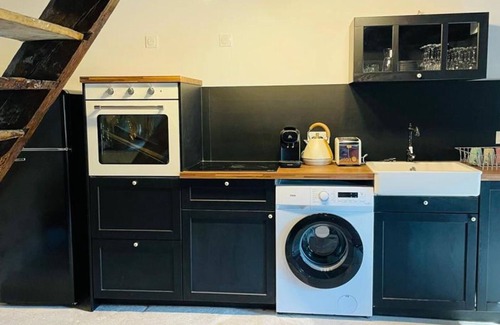 Montaigu-le-Blin Cottage | Cozy cottage with spa, near Vichy