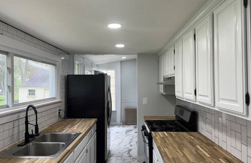 Derby Cottage | Cozy Country Cottage