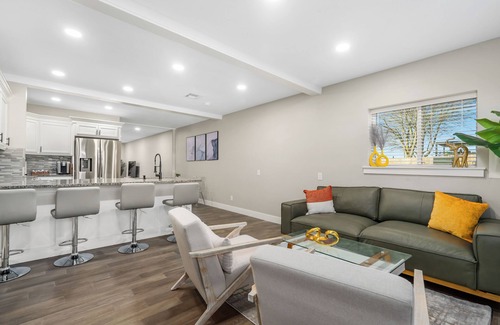 Eudora House | Cozy Country Retreat Modern! New