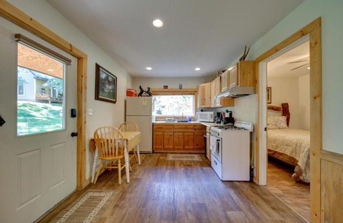 Boise House | Cozy Countryside Cabin in Robie Creek Park!