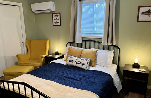 Lewistown Cottage | Cozy creek cottage close to downtown