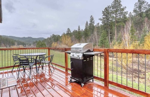 Keystone Cabin | Cozy Creekside Retreat