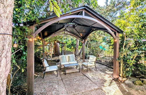 Cully Apartment | Cozy Cully Suite with Private Patio + Near PDX