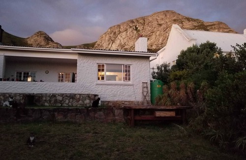 Voelklip House | Cozy double room in the vacation home