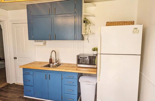 Lapeer Apartment | Cozy Downtown Lapeer Apartment