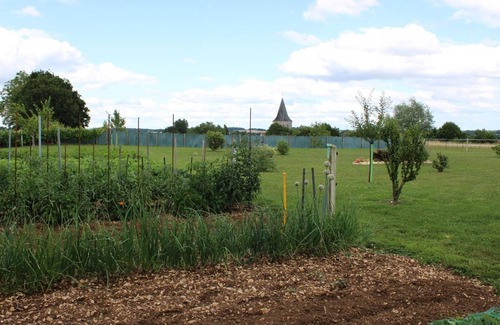 Verteuil-sur-Charente Cottage | Cozy Family Cottage with Garden, Terrace & WiFi - Fully Equipped & Baby-Friendly