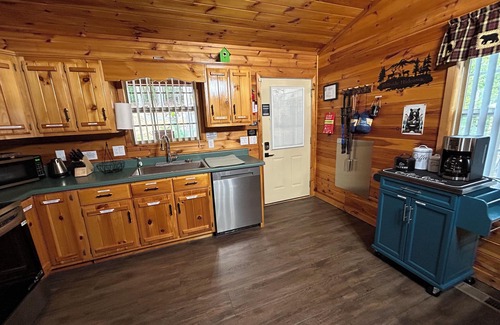 Blairsville Cabin | Cozy Family-Friendly Cabin with Deer Sightings