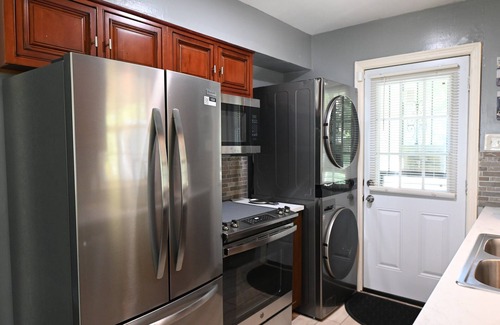 Whitehaven House | Cozy family friendly retreat w/4 bedrooms, wrk area, and ultimate green space.