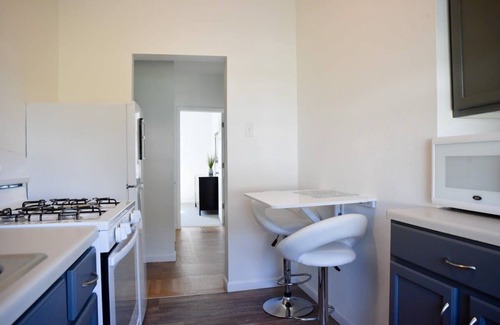 South Hills House | Cozy & Family Friendly Pittsburgh Home Sleeps 6