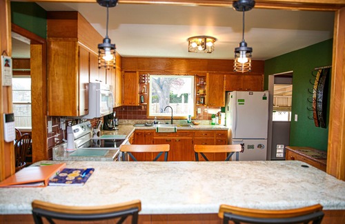 Peru House | Cozy Family Home, Dog Friendly, in Peru NY