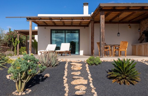 Triquivijate House | cozy finca to relax and be active