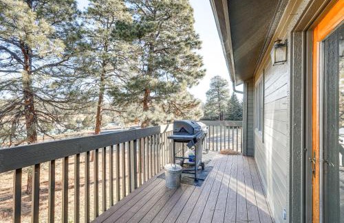 Flagstaff Apartment | Cozy Flagstaff Retreat with Balcony and Mtn View!