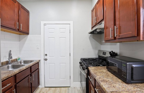 Forest Park Condo | Cozy Forest Park Condo!