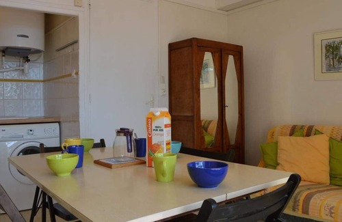 Fleury House | Cozy 2-Bedroom Apt in Saint Pierre La Mer, Steps from Beach, Terrace with BBQ