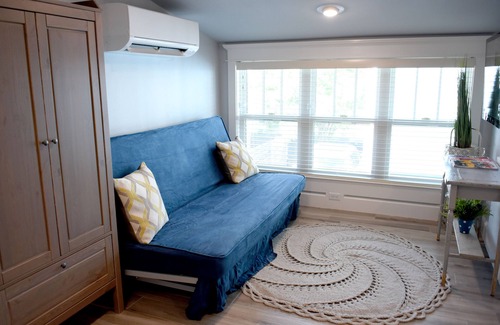Westfield House | Cozy Garage Apt - Walking Distance To Downtown, ACL, and SXSW